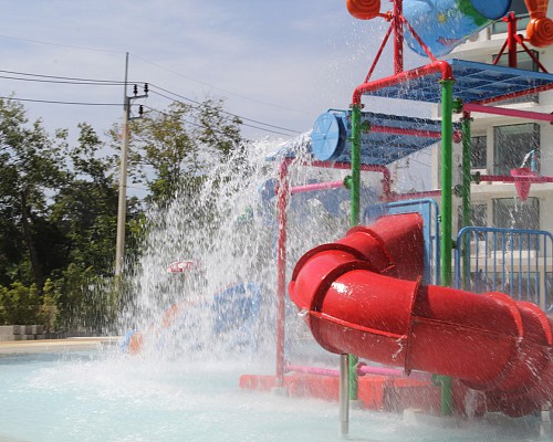 Lagoon Pool And Splash Station